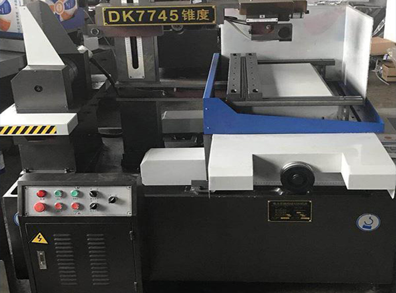 線(xiàn)切割DK7745
